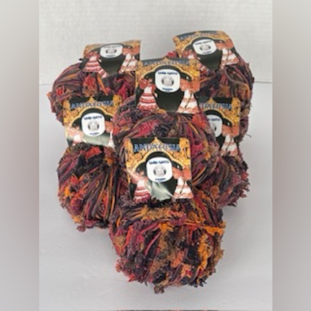 NWT! Lara Gatto Andalusia Novelty Yarn | 7 Skeins